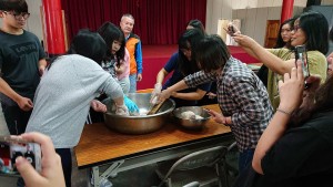 1202台北大學金融系參訪~方珍玲教授_181212_0046